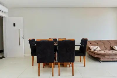 A planta de 1087 Apartamento novo bem localizado com 2 Dormitórios e 2 vagas de garagem