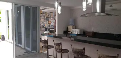 A planta de Casa com Piscina e Hidromassagem Montoski