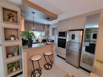 A planta de Apartamento Meia Praia excelente