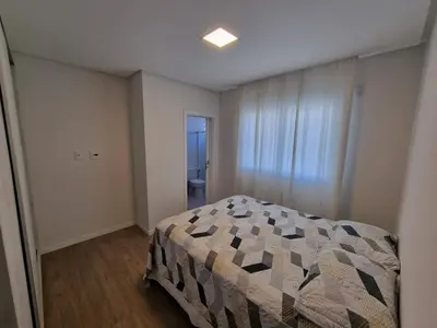 A planta de Apartamento Meia Praia excelente