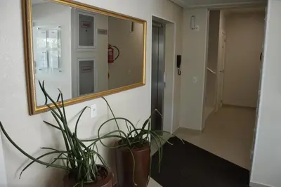 A planta de Belíssimo apto 2 suítes com vista para o mar