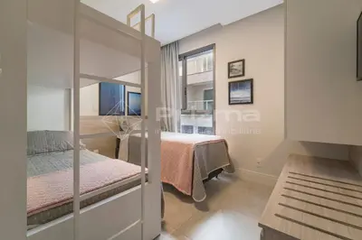 Uma cama ou camas num quarto em PM 205 · Apartamento de Alto Padrão com Rooftop, 3 quartos na Praia Bombinhas com excelente localização.