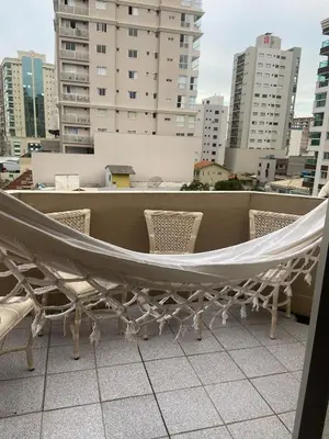 Uma varanda ou terraço em Apartamento Duplex em Itapema a 250 metros do mar