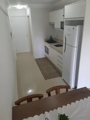 A cozinha ou kitchenette de Apto Queen D'Arte Bombinhas
