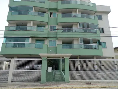 O edifício onde o apartamento está situado