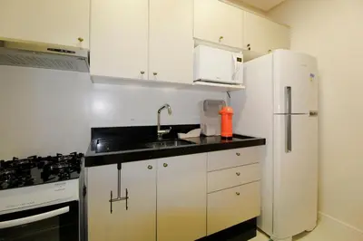A cozinha ou kitchenette de 1087 Apto na praia de Bombinhas