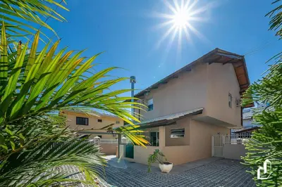 O edifício onde a casa de férias está situado