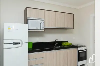 A cozinha ou kitchenette de Apartamento com 02 dormitórios