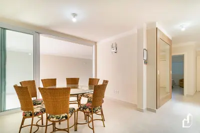 Uma área de estar em Casa com 05 dormitórios