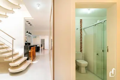 Uma casa de banho em Casa com 05 dormitórios