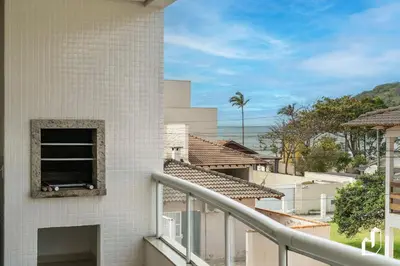 Uma varanda ou terraço em Apartamento com 03 dormitórios