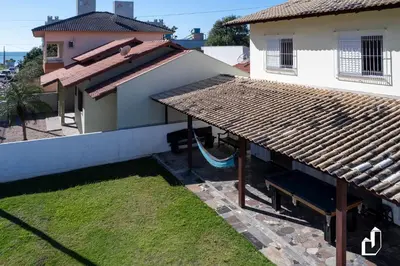 O edifício onde a casa de férias está situado