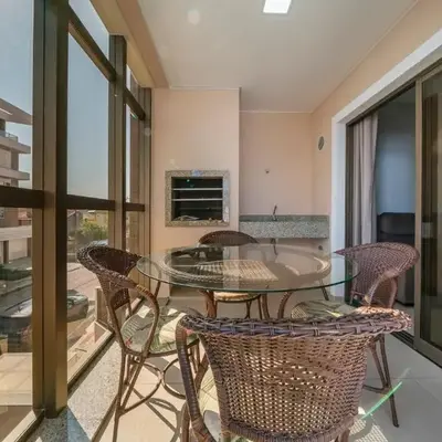 Apartamento com 02 dormitórios