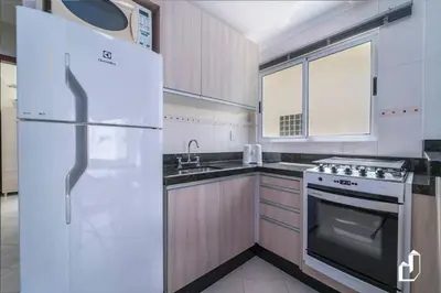 A cozinha ou kitchenette de 1 Quarto | Canto Grande | 70m Praia