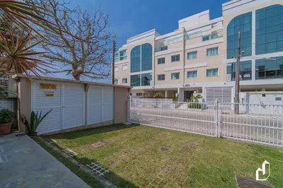 O edifício onde o apartamento está situado