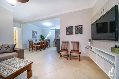 Uma televisão e/ou sistema de entretenimento em 03 dormitórios, uma preciosidade para suas férias