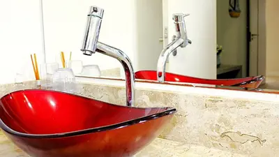 Uma casa de banho em 1077 Excelente opção com duas suítes no centro de Bombinhas