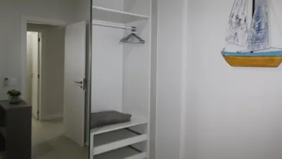 Uma casa de banho em 1077 Excelente opção com duas suítes no centro de Bombinhas