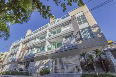 A planta de Porto Fino 106 – Lindo Apartamento no Centro de Bombinhas, a 260 Metros da Praia, com Ótimo Custo-Benefício.
