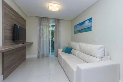 A planta de Porto Fino 106 – Lindo Apartamento no Centro de Bombinhas, a 260 Metros da Praia, com Ótimo Custo-Benefício.