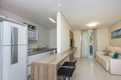 A planta de Porto Fino 106 – Lindo Apartamento no Centro de Bombinhas, a 260 Metros da Praia, com Ótimo Custo-Benefício.