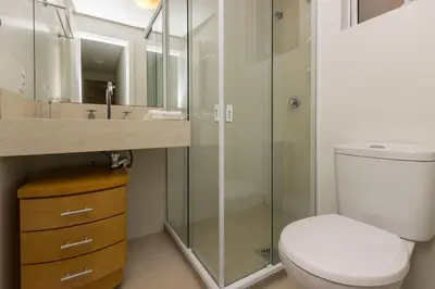 A planta de Boulevard 111B - Excelente apartamento em condomínio de luxo no centro de Bombinhas - Piscina - Jacuzzi - Academia - Portaria 24h.