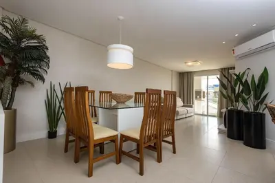 A planta de Boulevard 129E - Excelente apartamento em condomínio de luxo no centro de Bombinhas - Piscina - Jacuzzi - Academia - Portaria 24h.
