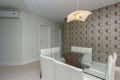 A planta de Boulevard 204A - Excelente apartamento em condomínio de luxo no centro de Bombinhas - Piscina - Jacuzzi - Academia - Portaria 24h.