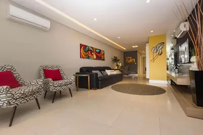 A planta de Varandas do Atlântico 02-A – Apartamento de Alto Padrão em Condomínio Pé na Areia em Bombas.