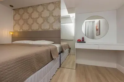A planta de Varandas do Atlântico 02-A – Apartamento de Alto Padrão em Condomínio Pé na Areia em Bombas.