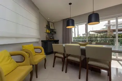 A planta de Varandas do Atlântico 02-A – Apartamento de Alto Padrão em Condomínio Pé na Areia em Bombas.