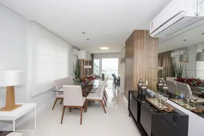 A planta de Varandas do Atlântico 302-B – Apartamento de Alto Padrão com Vista Panorâmica para o Mar em Bombas.