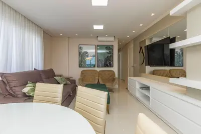 A planta de Varandas do Atlântico 301-B – Apartamento de Alto Padrão com Vista Panorâmica para o Mar em Bombas.