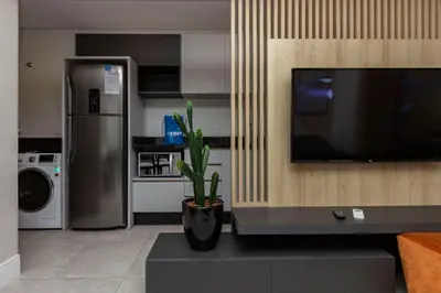 A planta de Porto Madero 204 – Apartamento Moderno em Condomínio com Piscina e Academia no Rooftop no Centro de Bombinhas.