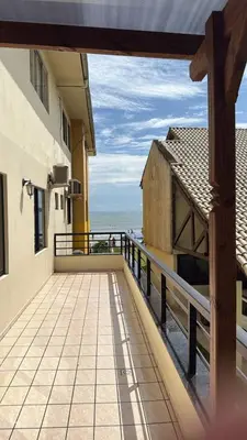 Uma varanda ou terraço em Apto lateral mar