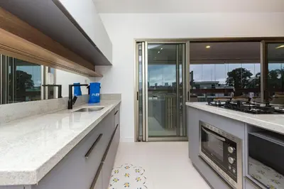 A planta de Punta Blu 102-3 – Apartamento de alto padrão em Condomínio Exclusivo, Quadra poliesportiva - Piscina - Portaria 24h.