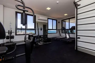 A planta de Aion Suites 205 – Lindo apartamento com Vista para o Mar, a 60m da Praia de Bombinhas, com Piscina e Academia no Rooftop.