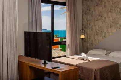 A planta de Aion Suites 303 – Lindo apartamento com Vista para o Mar, a 60m da Praia de Bombinhas, com Piscina e Academia no Rooftop.