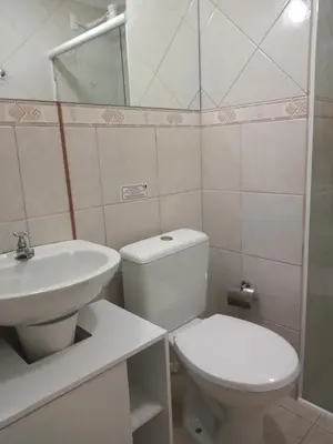 Uma casa de banho em 123 Apartamento espaçoso para família