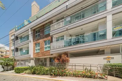 O edifício onde o apartamento está situado