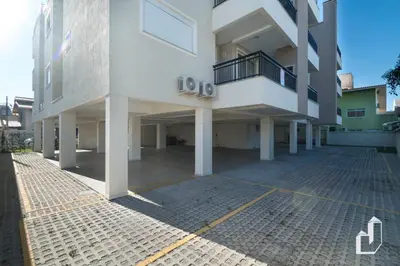 O edifício onde o apartamento está situado