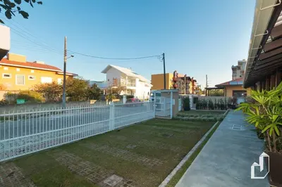 O edifício onde o apartamento está situado