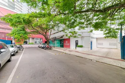A vizinhança circundante ou próxima do apartamento