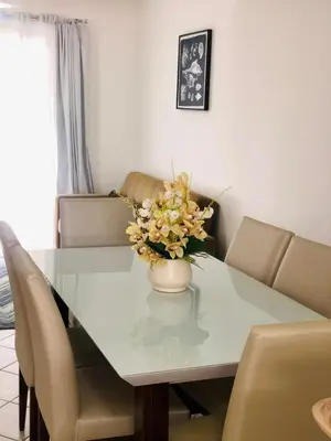 Uma área de estar em Apto 251 - CONDOMÍNIO SOLAR DAS BROMÉLIAS