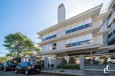 O edifício onde o apartamento está situado