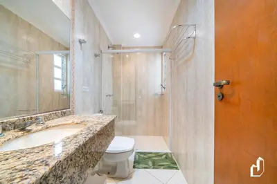 Uma casa de banho em Residencial Maresias - Apartamento 101 térreo