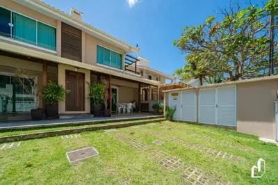 O edifício onde o apartamento está situado