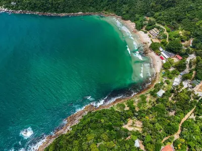 A planta de Lindo Estúdio- GAROUPA Aconchegante apto Bombinhas