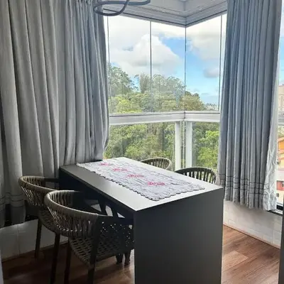 Apartamento com 2 quartos luxuoso e confortável em Itapema