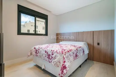 Uma cama ou camas num quarto em Lindo Apartamento na Praia de Mariscal com ótima localização.
